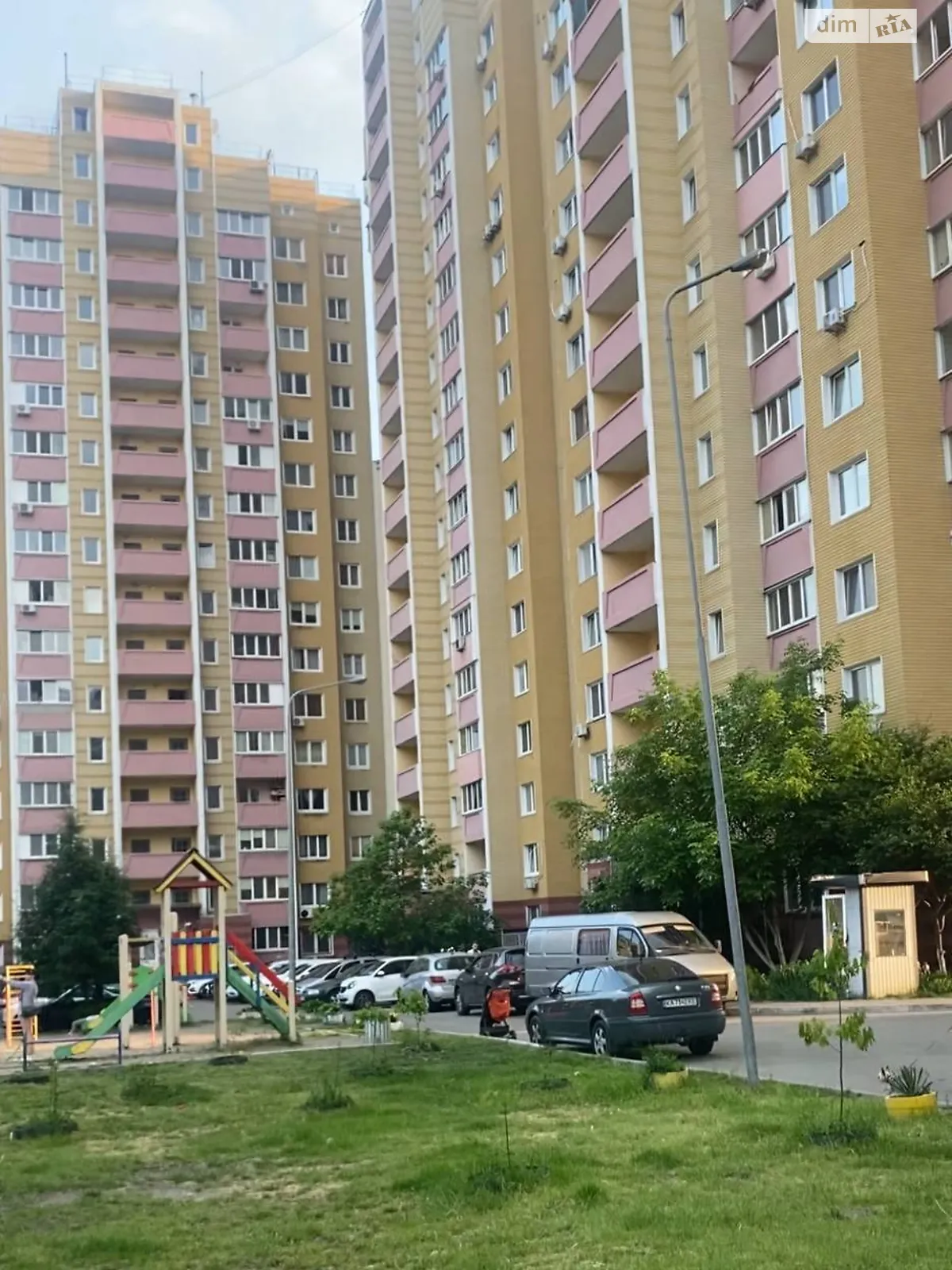 Продається 2-кімнатна квартира 66.4 кв. м у Києві, вул. Михайла Максимовича, 9В - фото 1