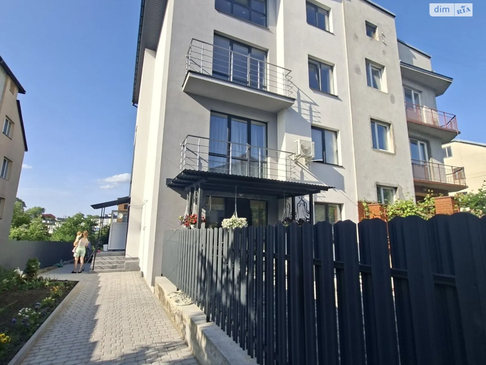 2-кімнатна квартира 70 кв. м у Тернополі, вул. Тернопільська - фото 1