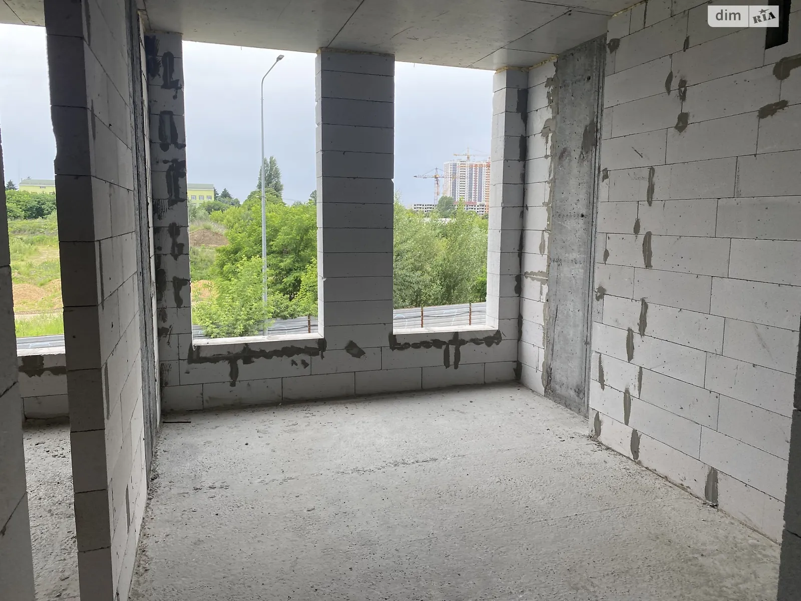 Продается 1-комнатная квартира 49 кв. м в Новоселках, ул. Садовая, 32 - фото 1