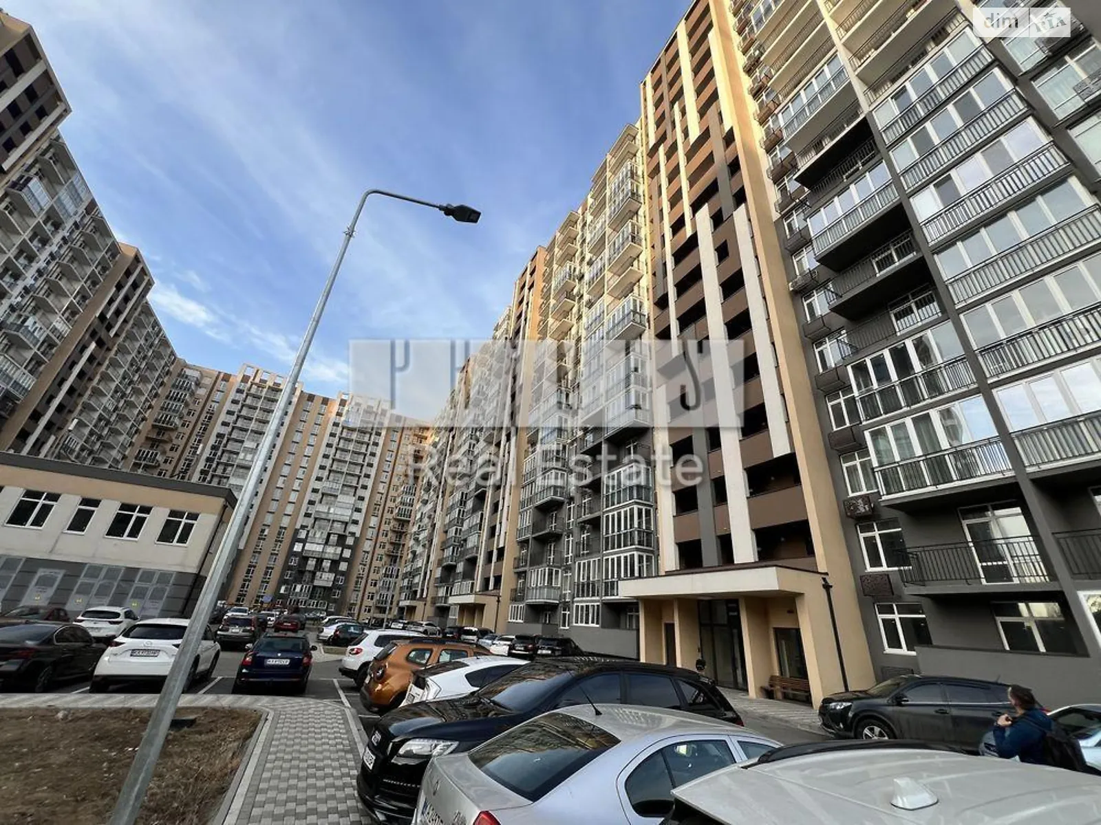 Продается 3-комнатная квартира 92 кв. м в Киеве, ул. Метрологическая, 52 - фото 1