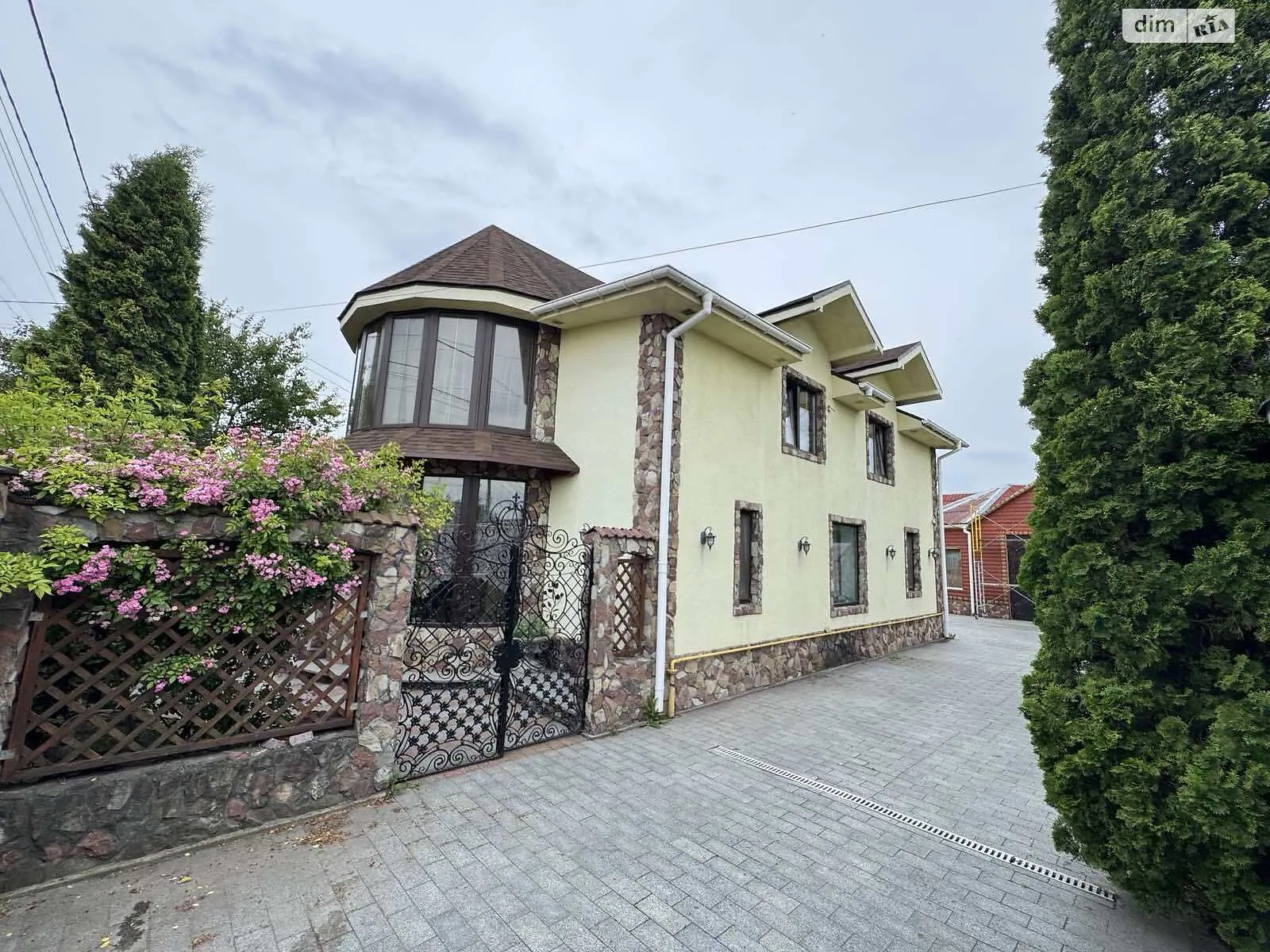 Продається будинок 2 поверховий 180 кв. м з мансардою, цена: 250000 $ - фото 1