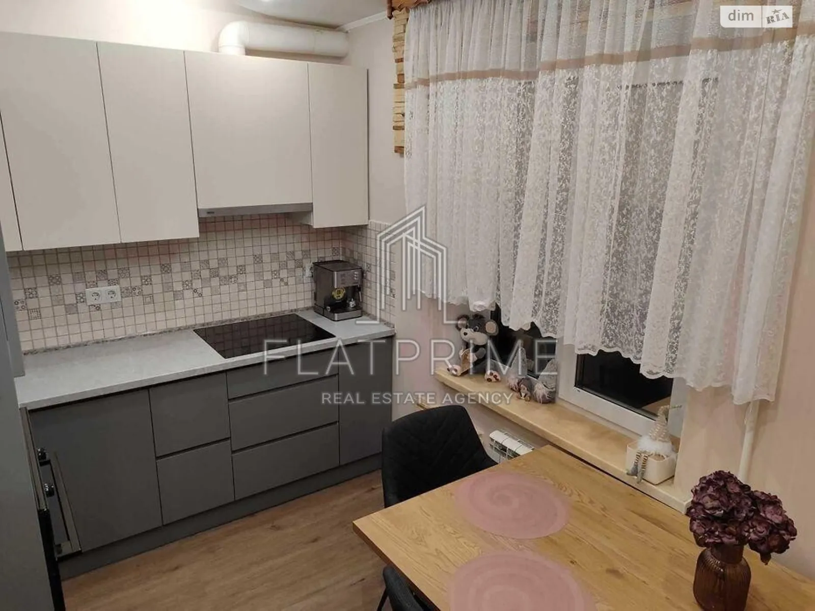 Продается 2-комнатная квартира 57 кв. м в Киеве, ул. Николая Лаврухина, 15/46 - фото 1