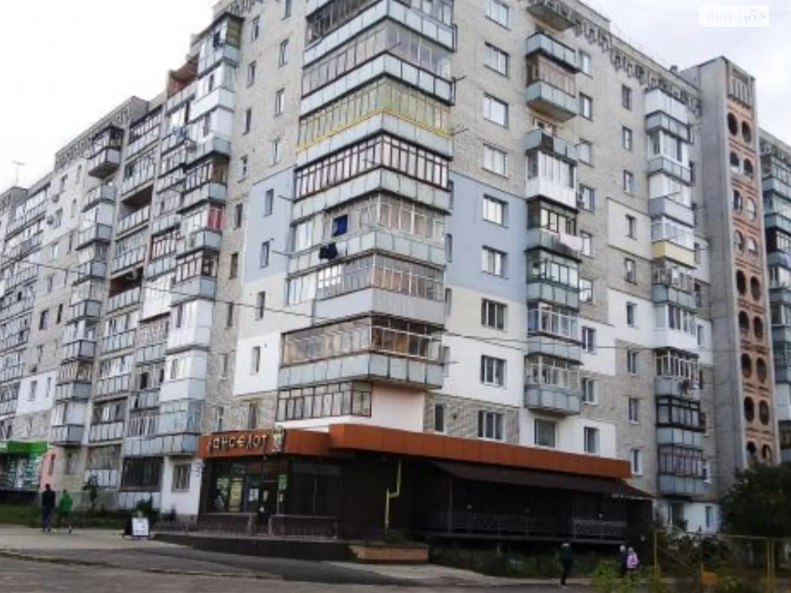 Продается 3-комнатная квартира 68 кв. м в Житомире, ул. Покровская(Щорса), 151А - фото 1