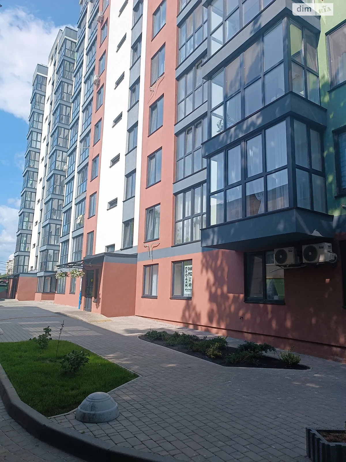 Продается 1-комнатная квартира 50 кв. м в Виннице, ул. Константина Василенко - фото 1