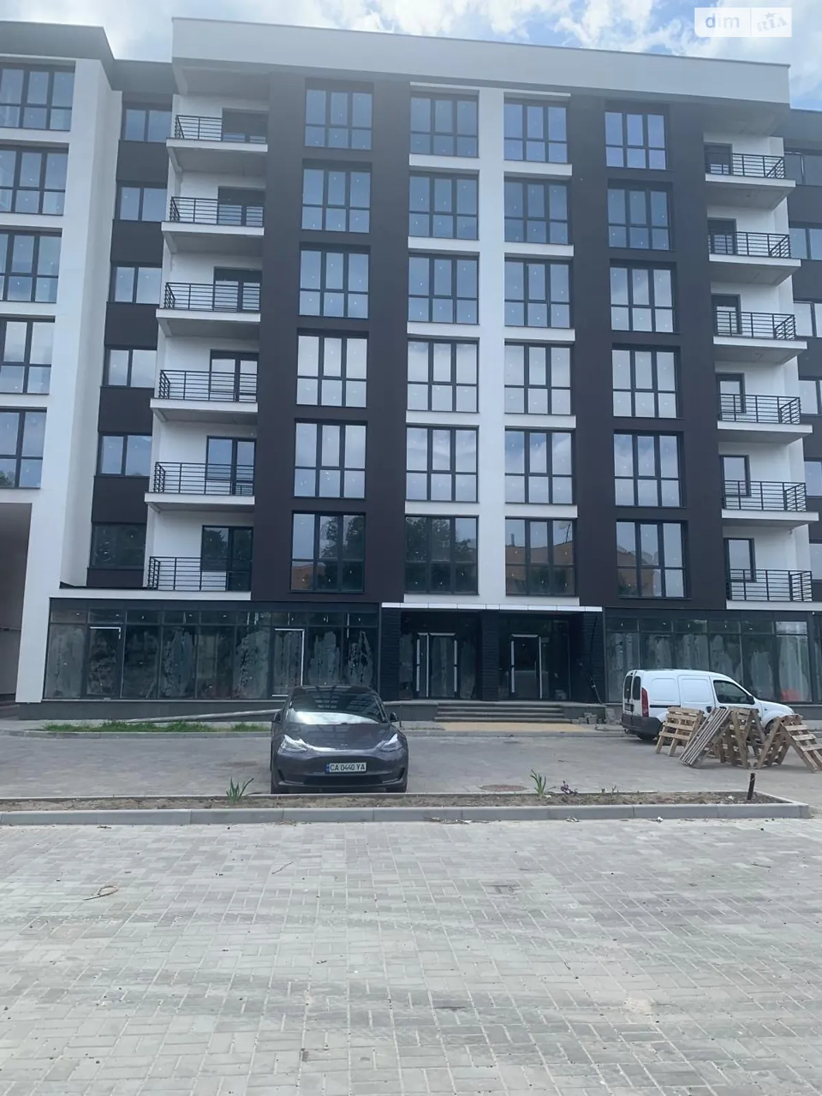 Продається 2-кімнатна квартира 57 кв. м у Черкасах, вул. Байди-Вишневецького, 18 - фото 1