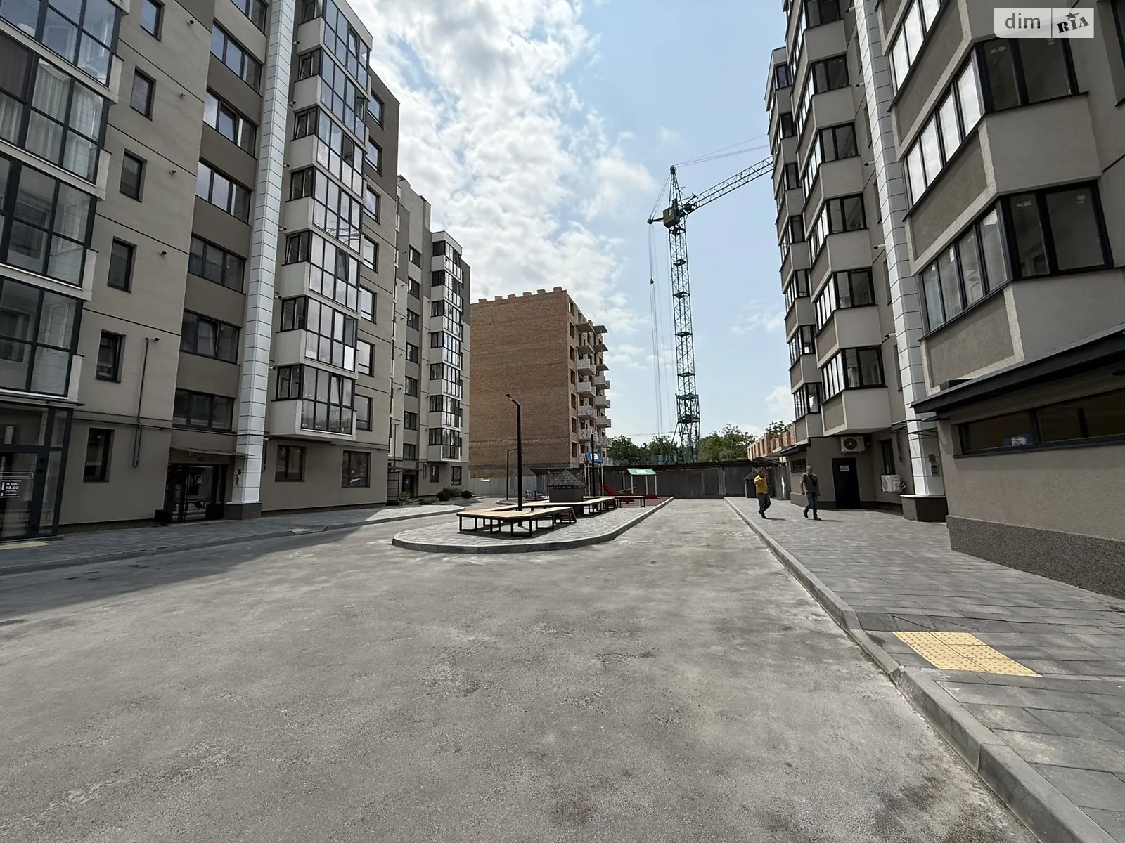 Продается 4-комнатная квартира 103 кв. м в Полтаве, ул. Сенная, 21 - фото 1