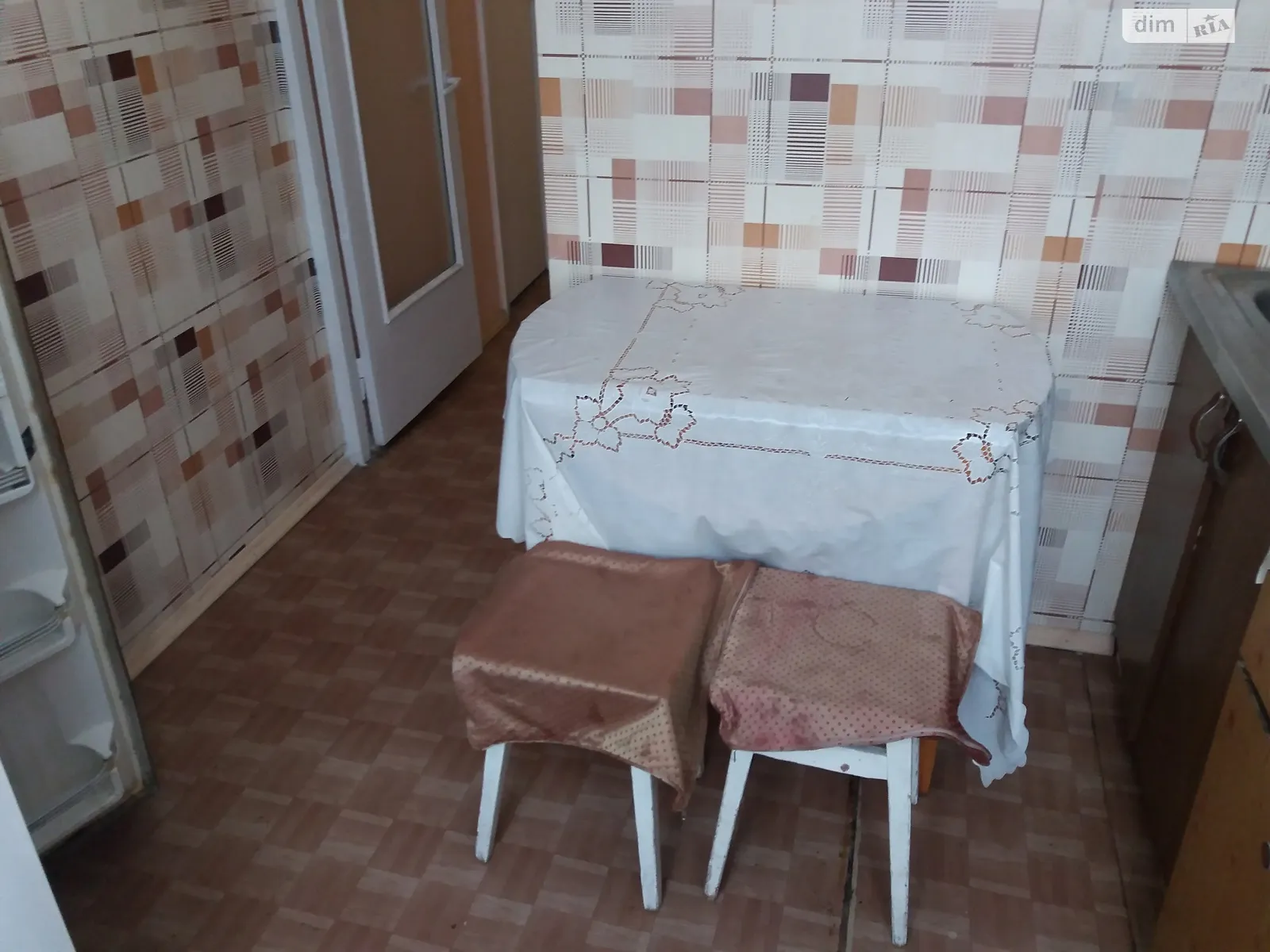 Здається в оренду кімната 70 кв. м у Тернополі, цена: 3500 грн - фото 1