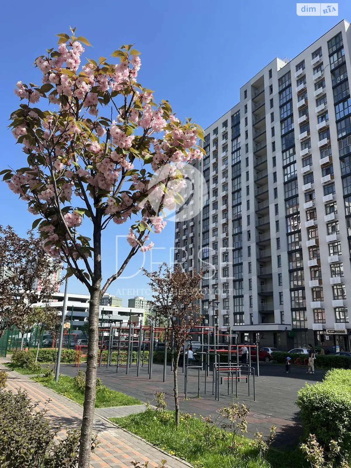 Продается 1-комнатная квартира 40 кв. м в Киеве, ул. Тираспольская, 43 - фото 1