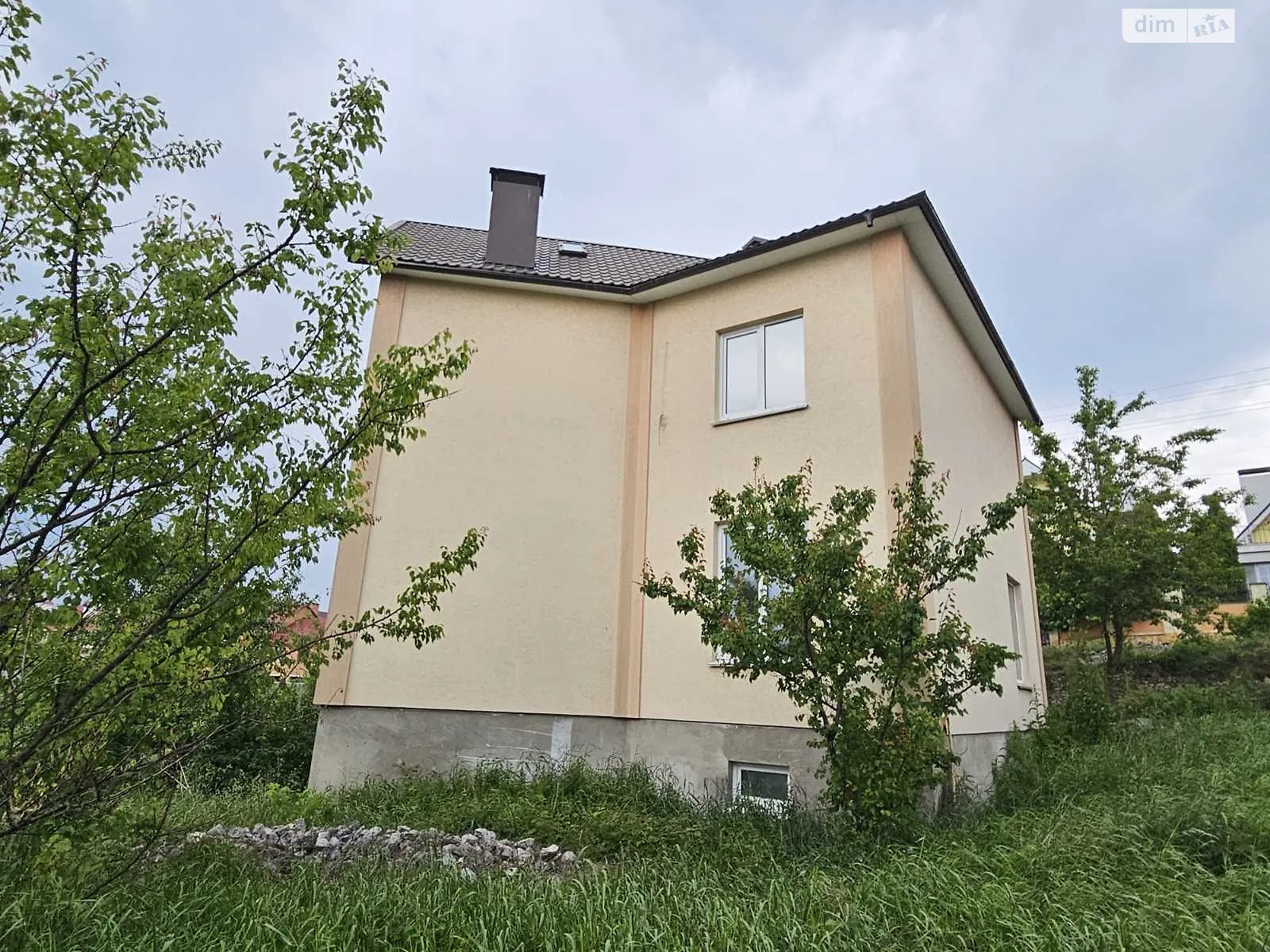 Продается дом на 2 этажа 267.7 кв. м с участком, цена: 100000 $ - фото 1