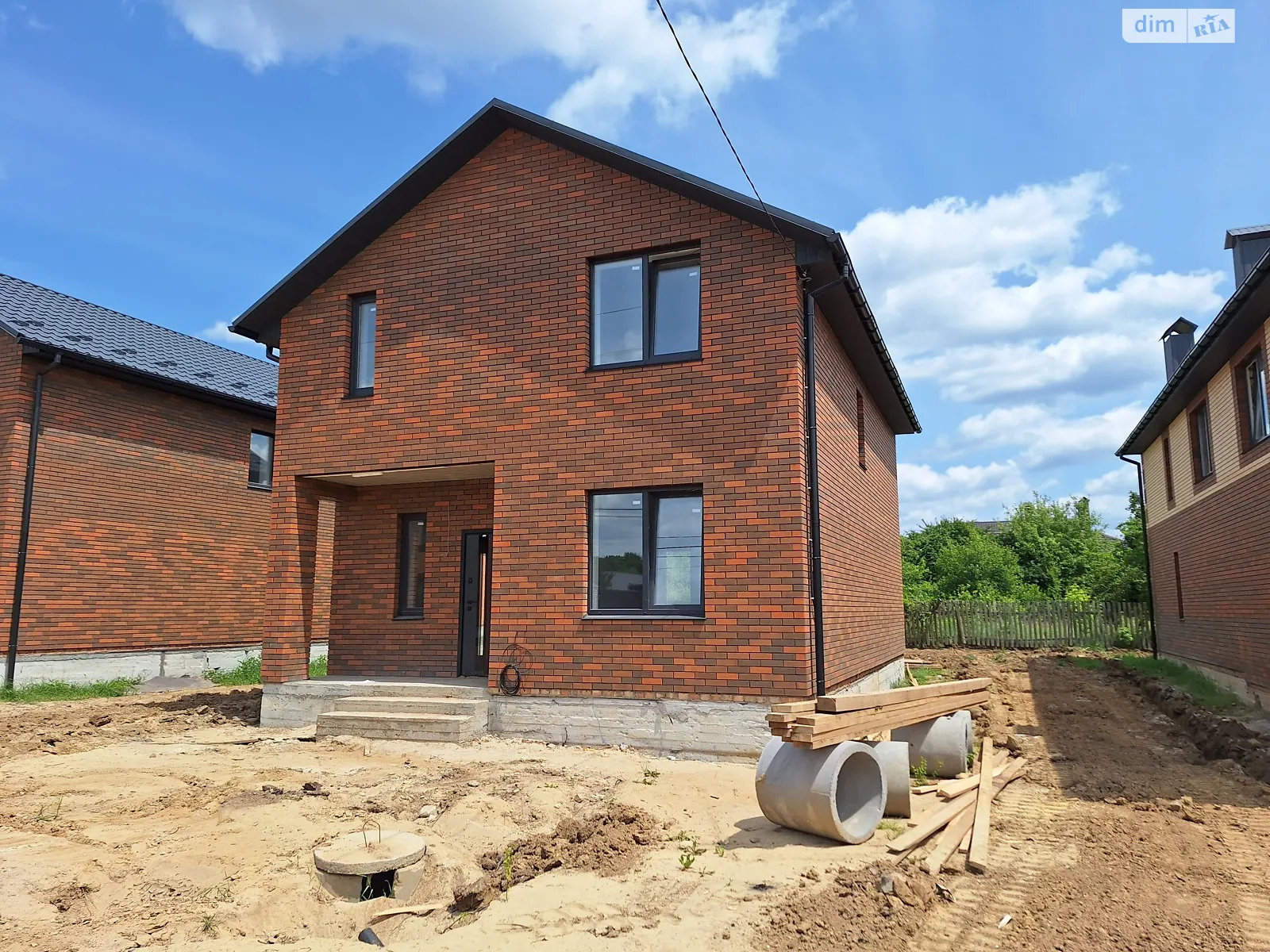Продается дом на 2 этажа 125 кв. м с террасой, цена: 92000 $ - фото 1