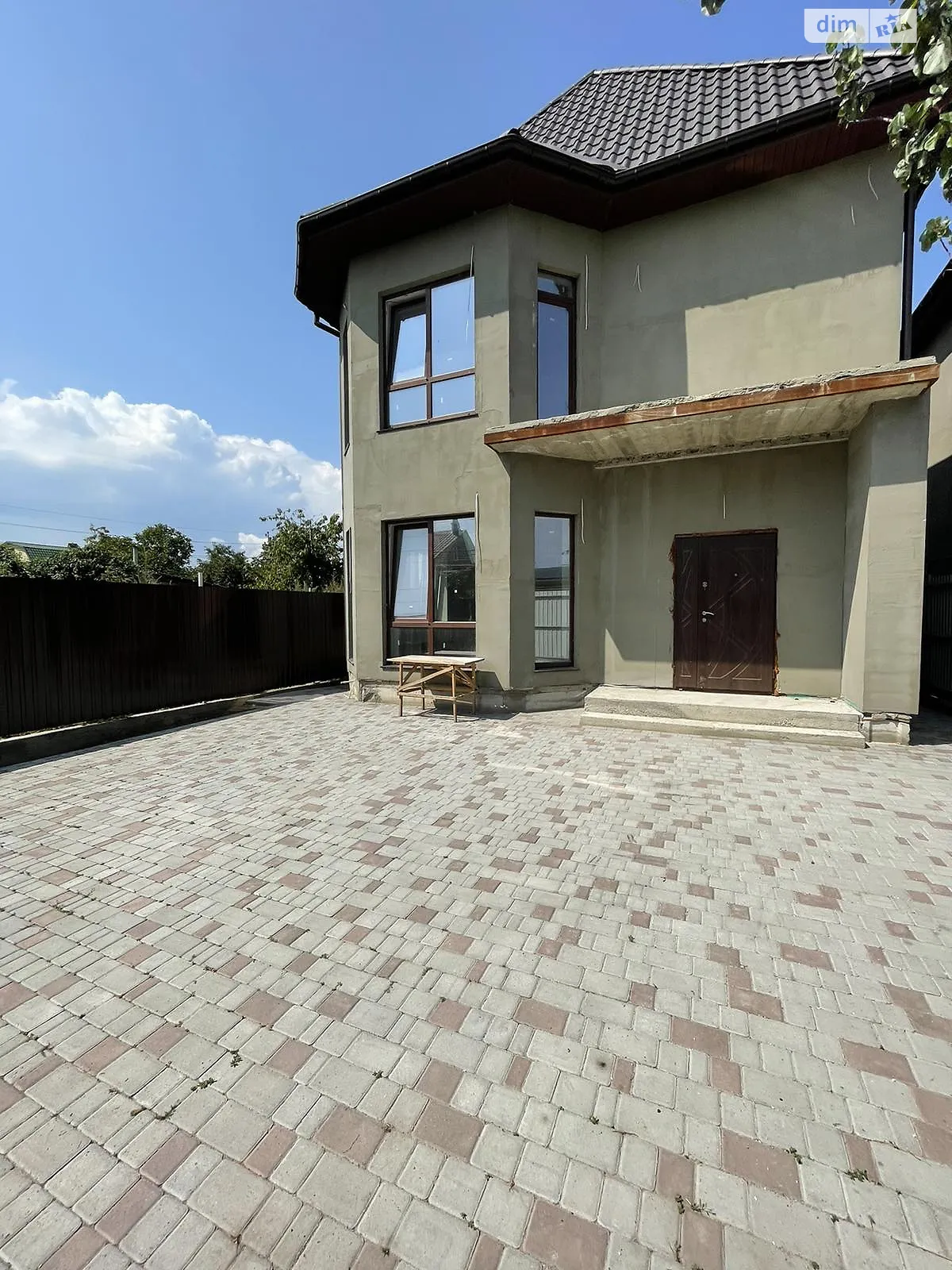 Продается дом на 2 этажа 140 кв. м с балконом, цена: 110000 $ - фото 1