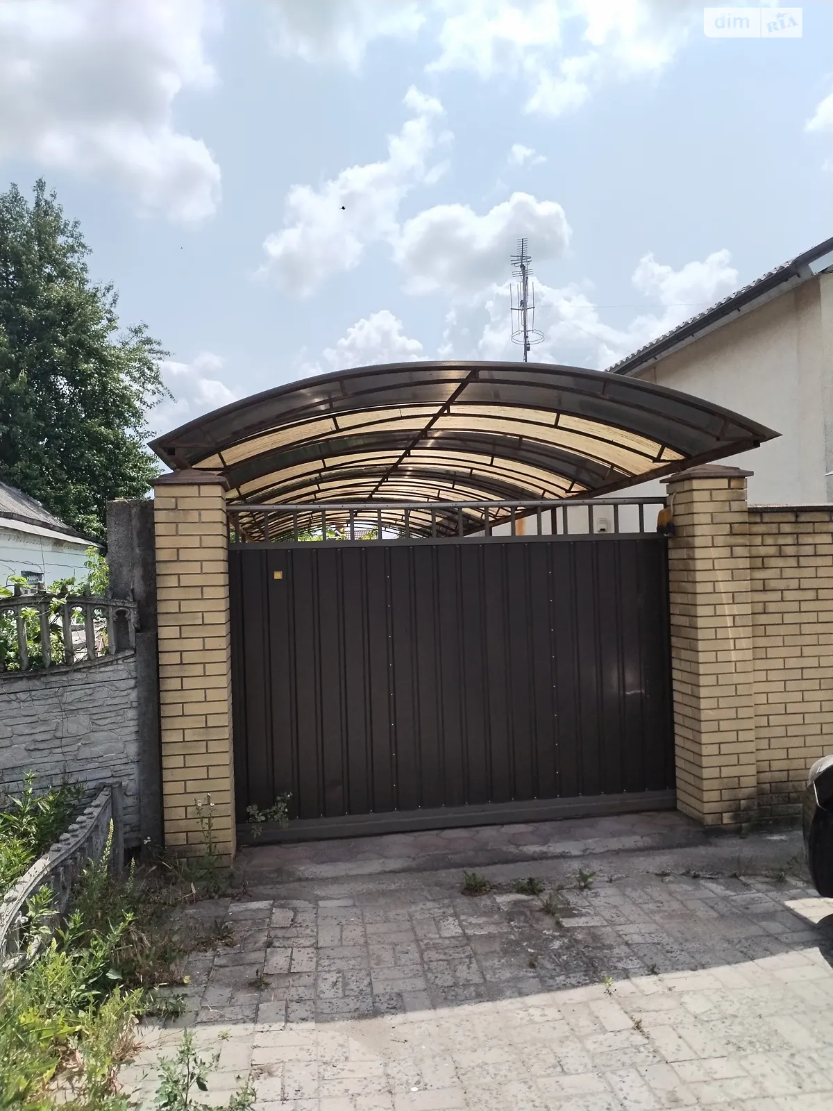 Продається будинок 2 поверховий 220 кв. м з балконом, цена: 220000 $ - фото 1