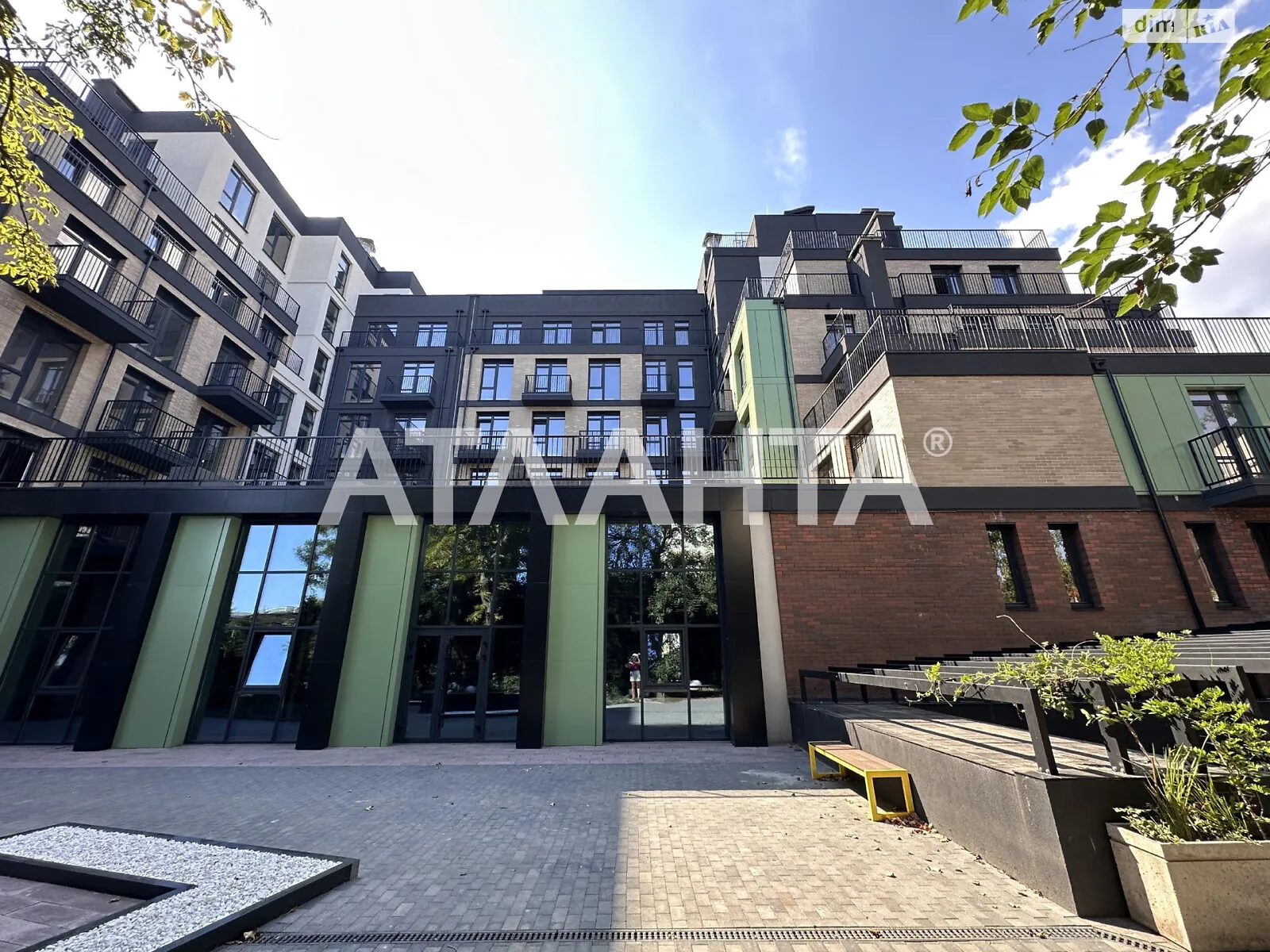 Продається 1-кімнатна квартира 43.86 кв. м у Одесі, вул. Дачна - фото 1