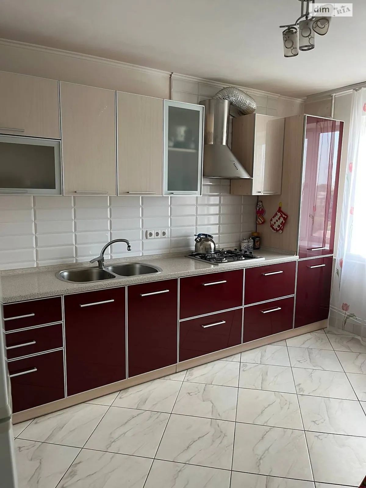 Продается 3-комнатная квартира 83.5 кв. м в Виннице, ул. Острожского - фото 1