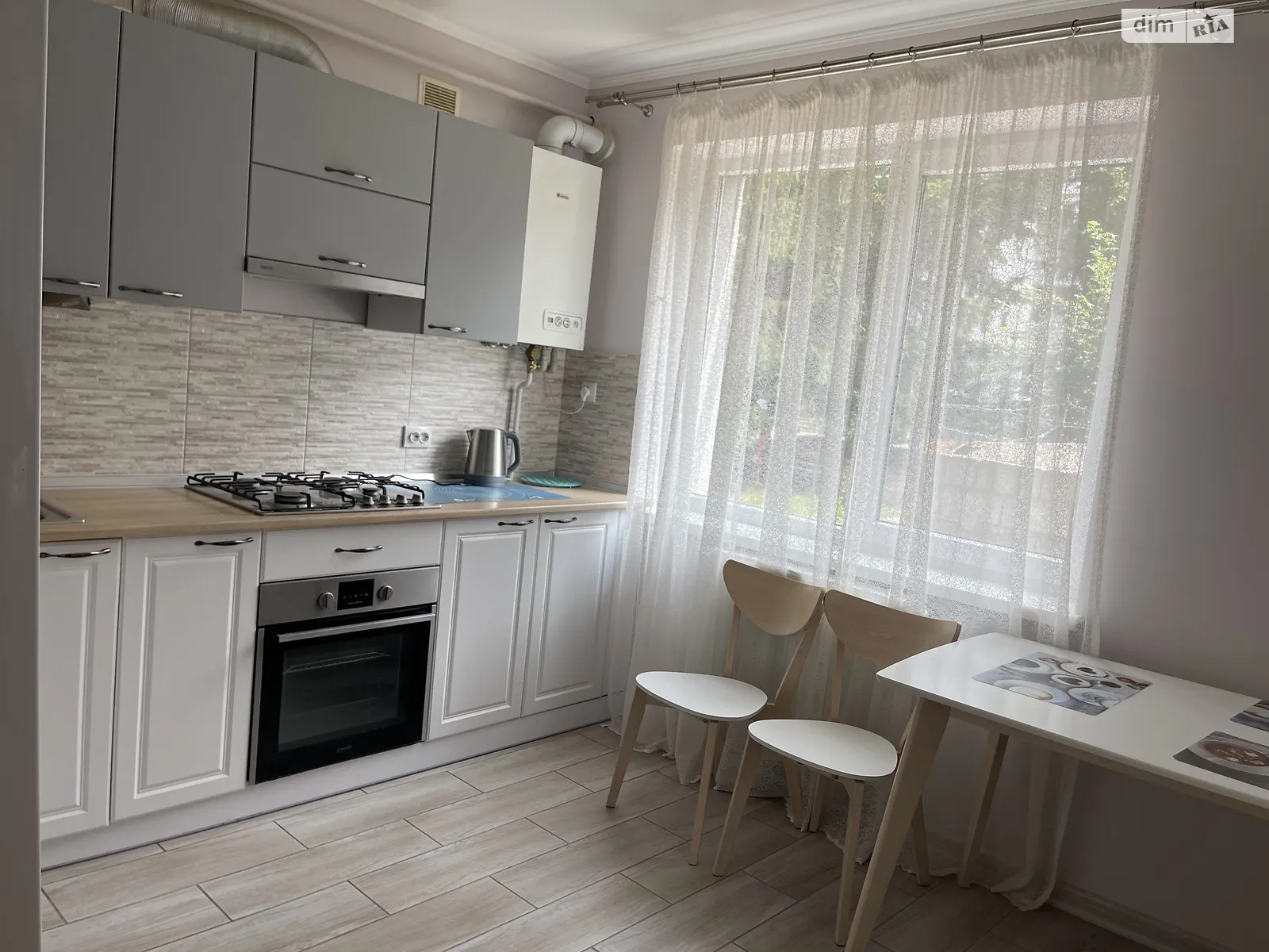 Здається в оренду 1-кімнатна квартира 40 кв. м у Ужгороді, вул. Перемоги, 170 - фото 1