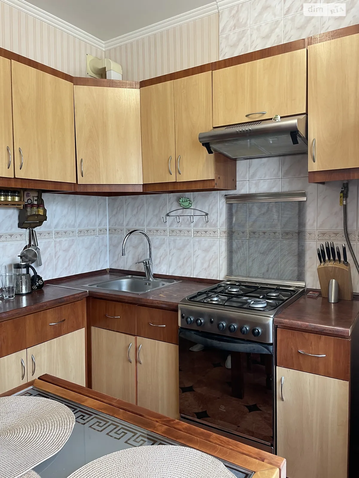 Продається 3-кімнатна квартира 68 кв. м у Хмельницькому, цена: 55000 $ - фото 1