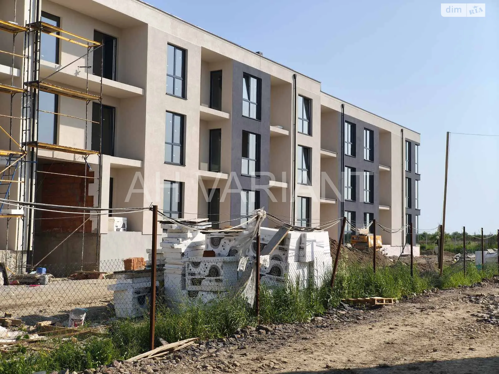 Продається 2-кімнатна квартира 47 кв. м у Сторожниці, вул. Малинова - фото 1