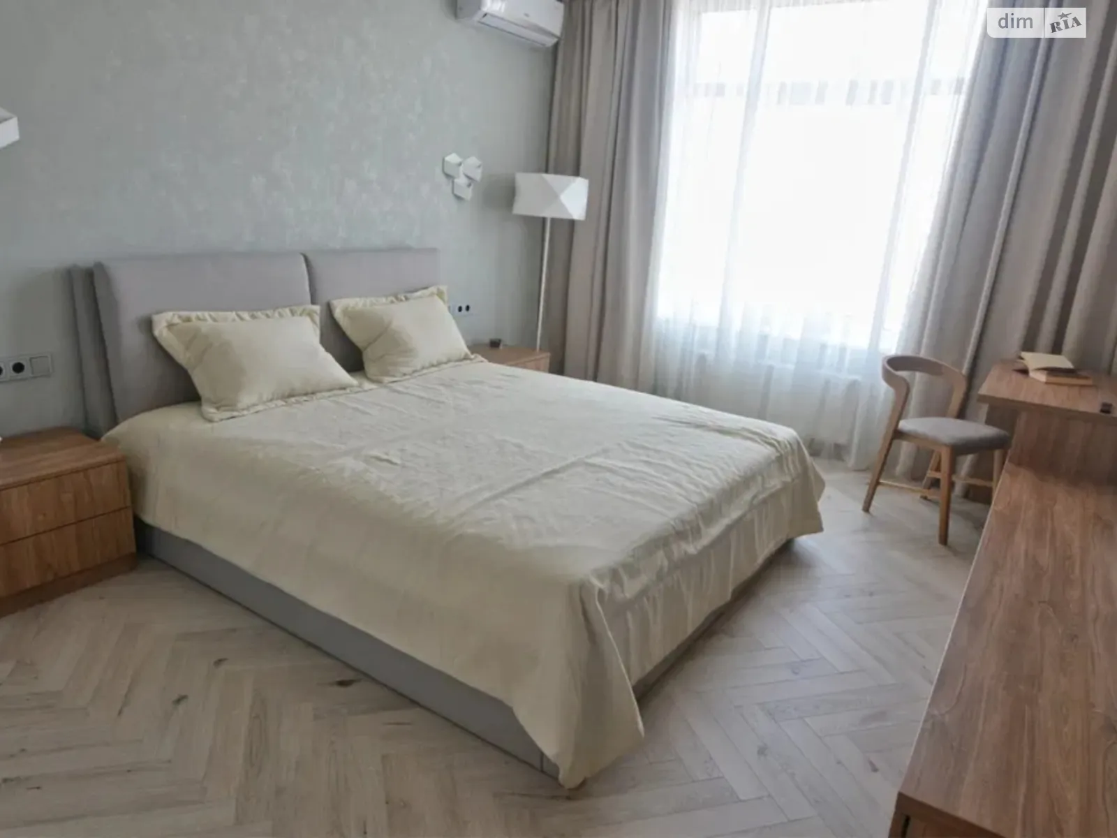Продается 2-комнатная квартира 72.5 кв. м в Киеве, ул. Евгения Сверстюка(Марины Расковой), 6Д - фото 1