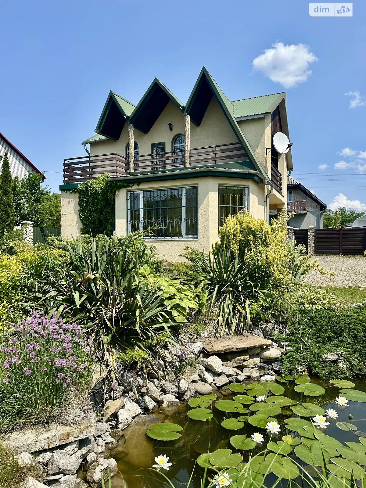 Продается дом на 2 этажа 112 кв. м с гаражом, цена: 85000 $ - фото 1