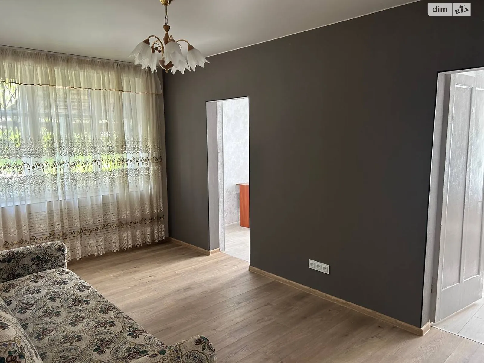Продается 3-комнатная квартира 43.6 кв. м в Николаеве, ул. Мостостроителей - фото 1