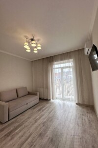 Зніму квартиру в Ужгороді  довгостроково