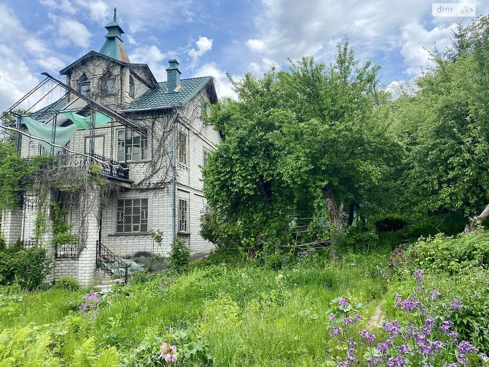 Продается дом на 3 этажа 150 кв. м с камином, цена: 35000 $ - фото 1