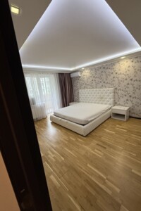 Зніму квартиру в Вінниці  довгостроково