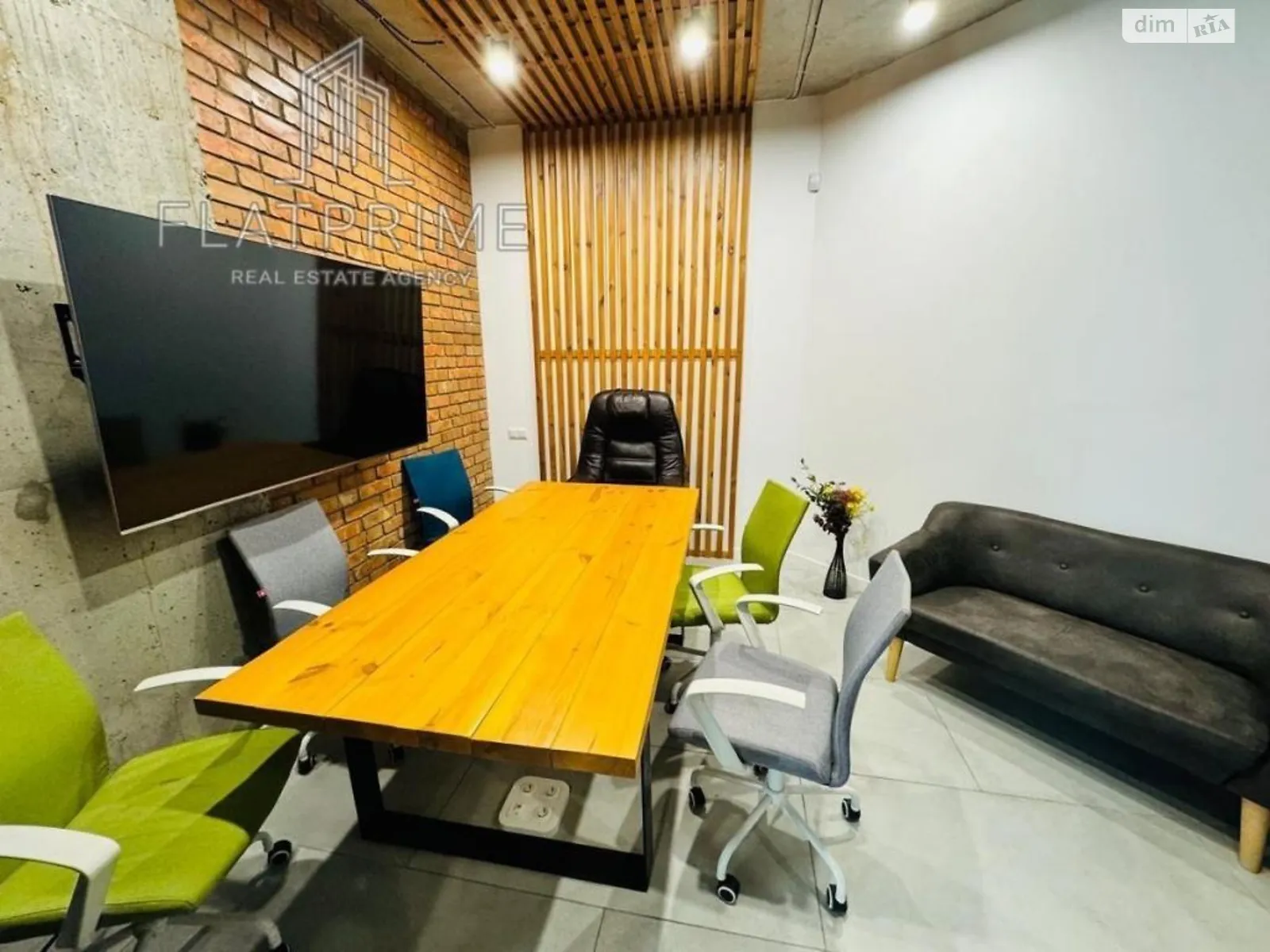 Продається офіс 56 кв. м в бізнес-центрі, цена: 115000 $ - фото 1