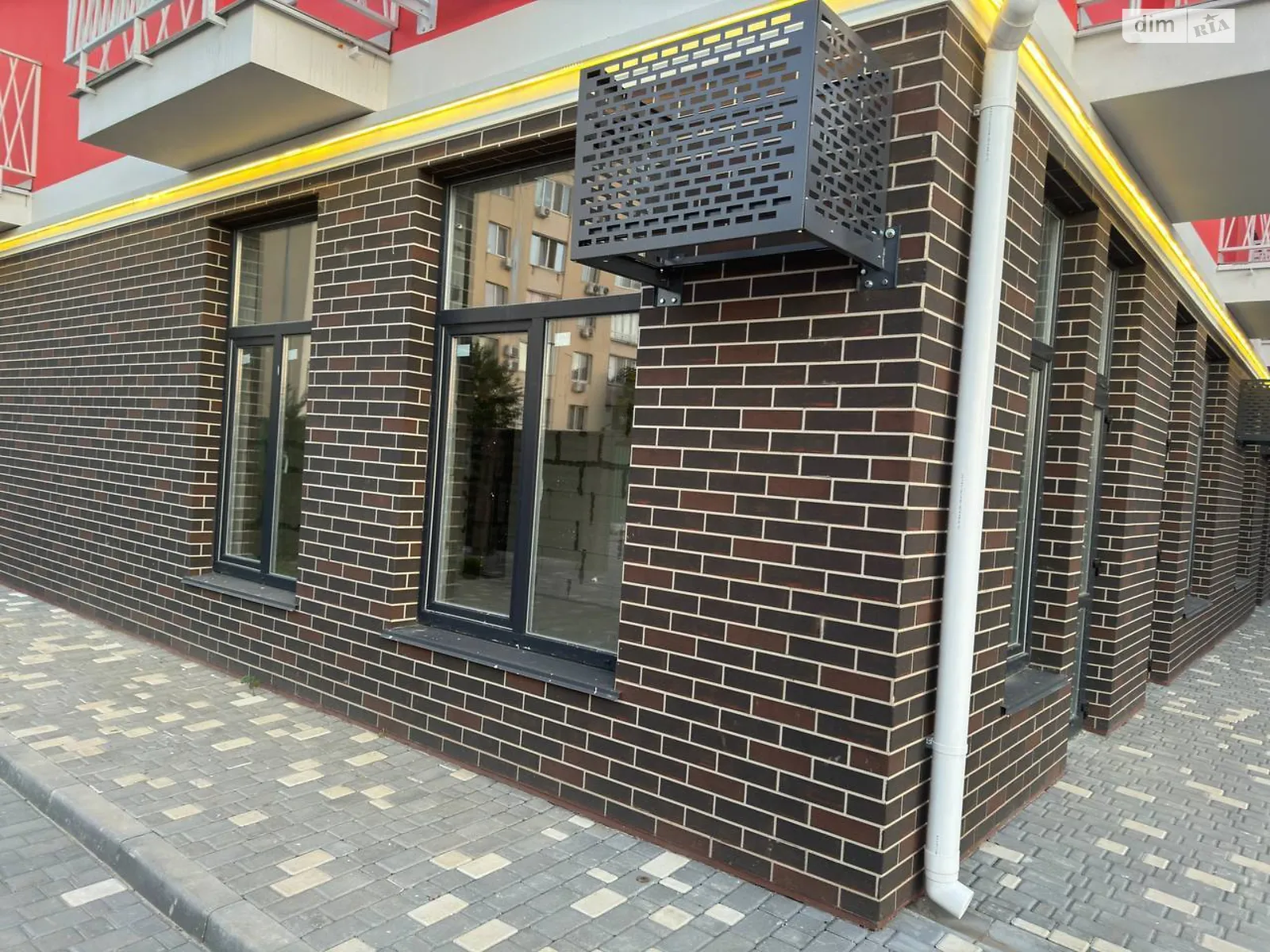 Продается помещения свободного назначения 32 кв. м в 4-этажном здании, цена: 35200 $ - фото 1