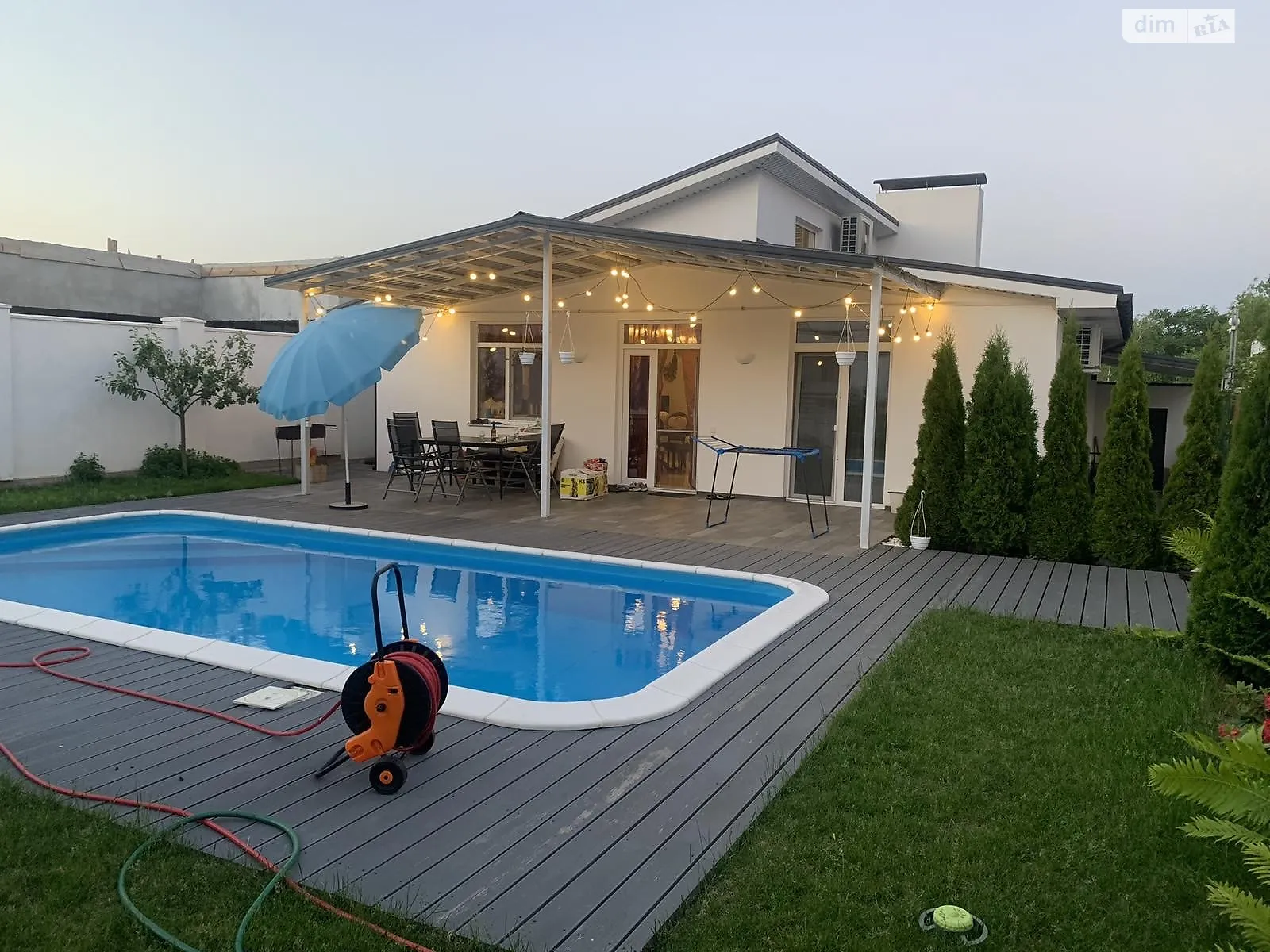 Сдается в аренду одноэтажный дом 150 кв. м с балконом, цена: 1500 $ - фото 1