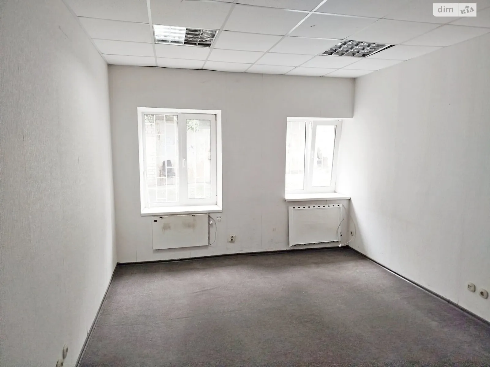 Сдается в аренду офис 25 кв. м в бизнес-центре, цена: 8750 грн - фото 1