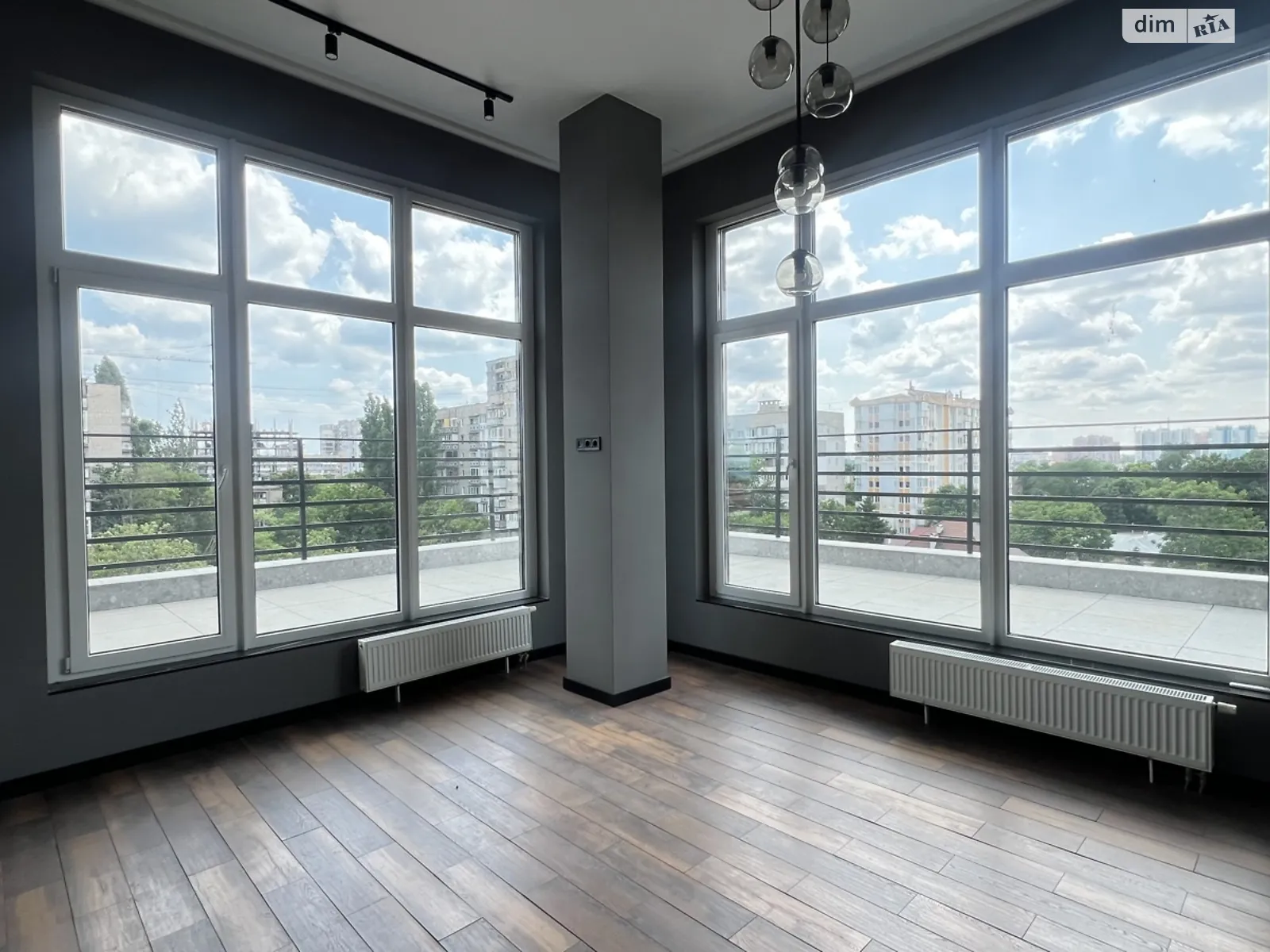 Продається 2-кімнатна квартира 90 кв. м у Одесі, вул. Педагогічна, 34А - фото 1