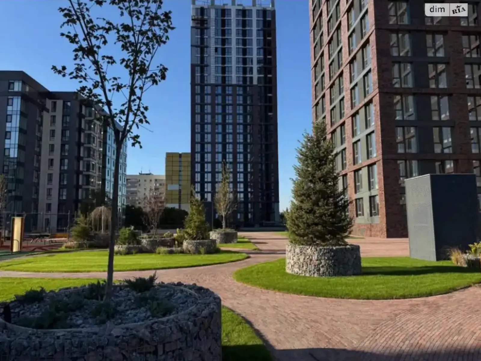 Продается 1-комнатная квартира 47 кв. м в Днепре, ул. Набережная Победы, 128 - фото 1