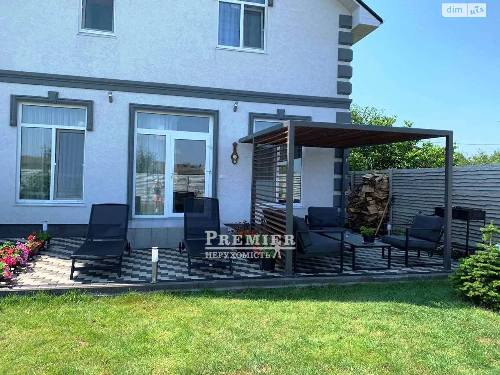 Продается дом на 2 этажа 135 кв. м с мансардой, цена: 180000 $ - фото 1