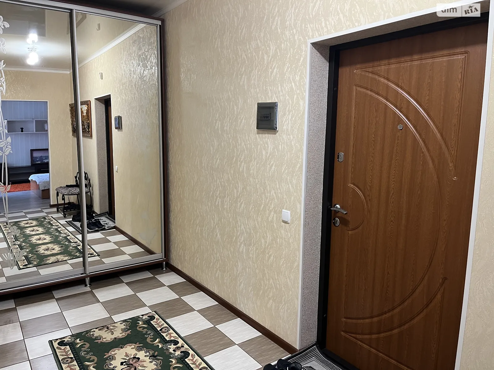 Продається 1-кімнатна квартира 52 кв. м у Хмельницькому, вул. Панаса Мирного, 14/1Б - фото 1