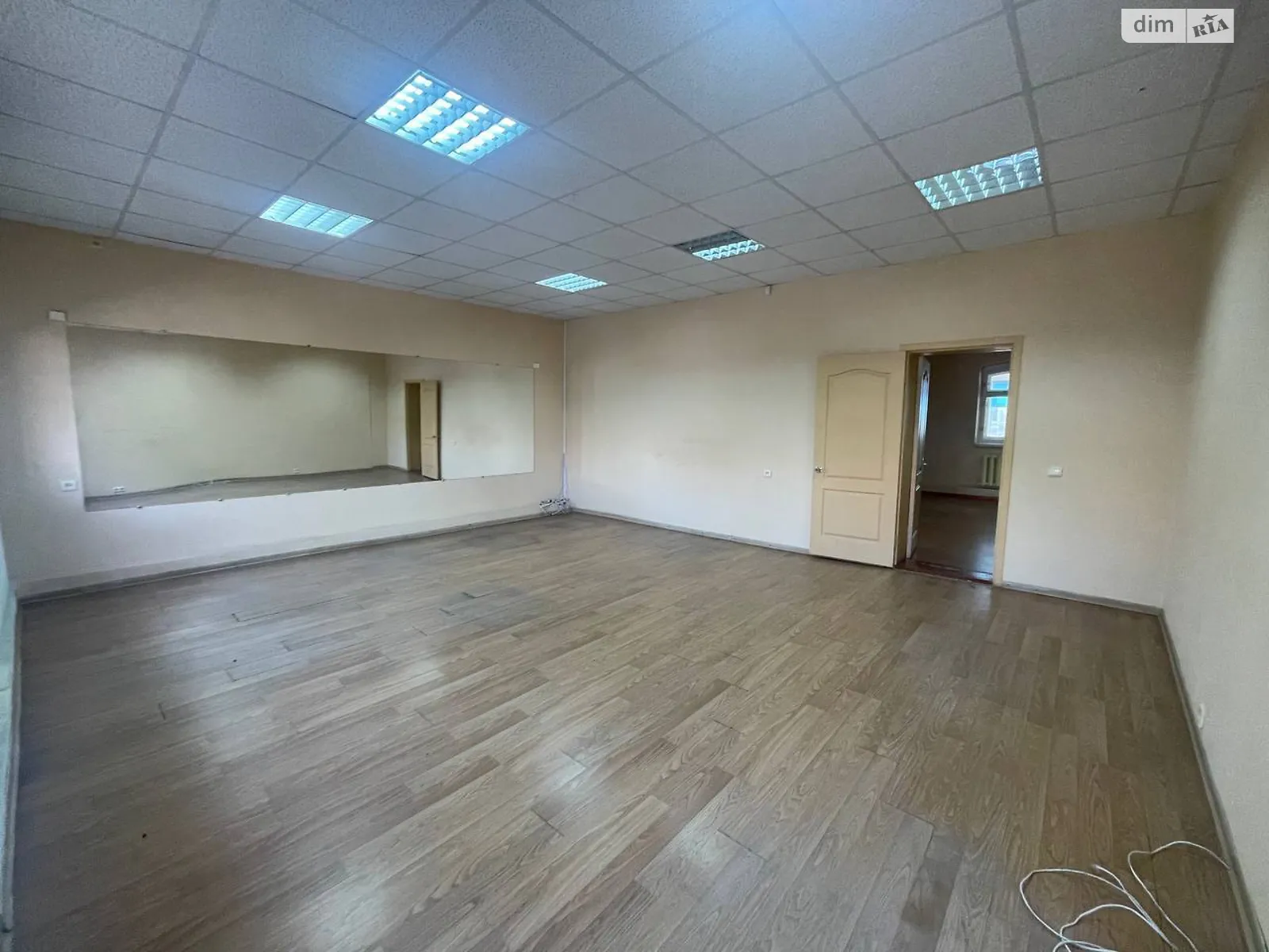 Здається в оренду офіс 300 кв. м в бізнес-центрі, цена: 30000 грн - фото 1