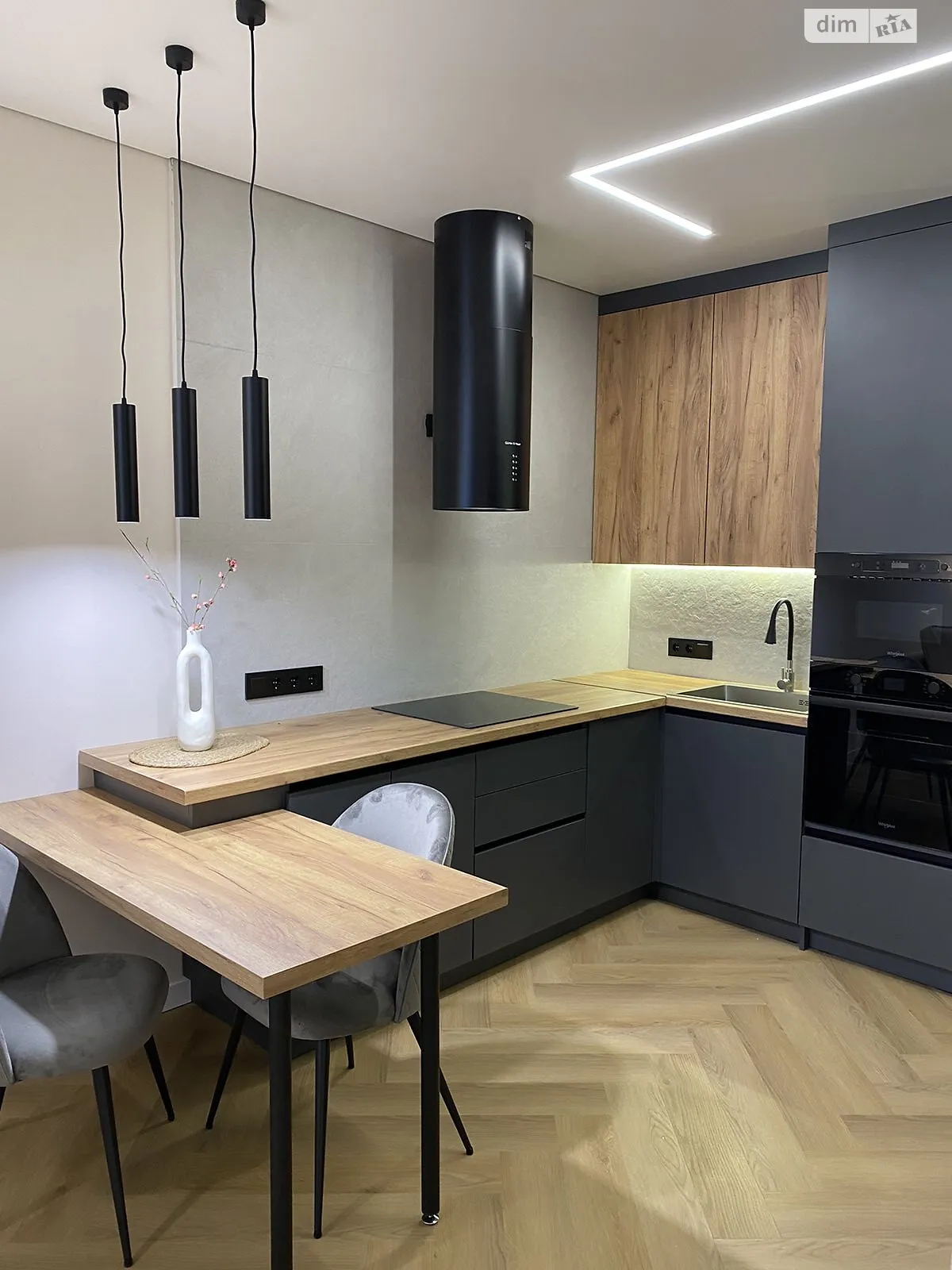 Продается 1-комнатная квартира 36.8 кв. м в Ивано-Франковске, ул. Ленкавского, 34/1 - фото 1