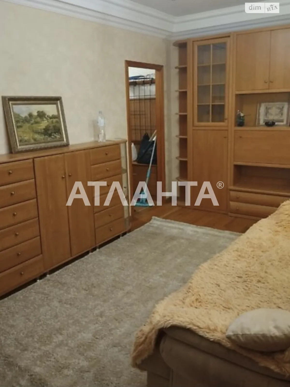Продается 3-комнатная квартира 46 кв. м в Киеве, ул. Ореховатская(Бурмистенко) - фото 1