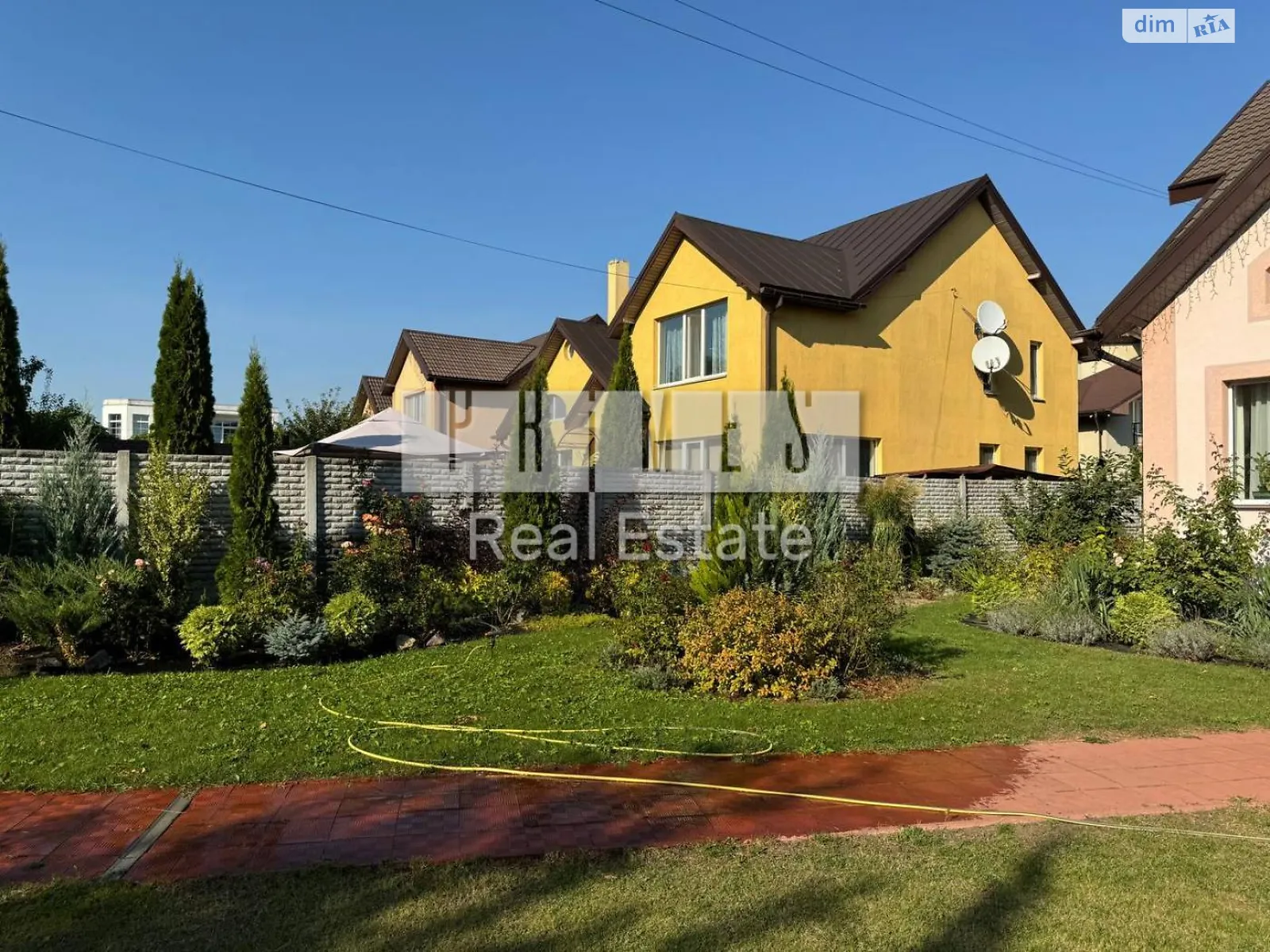 Продается дом на 2 этажа 276 кв. м с верандой, цена: 242000 $ - фото 1