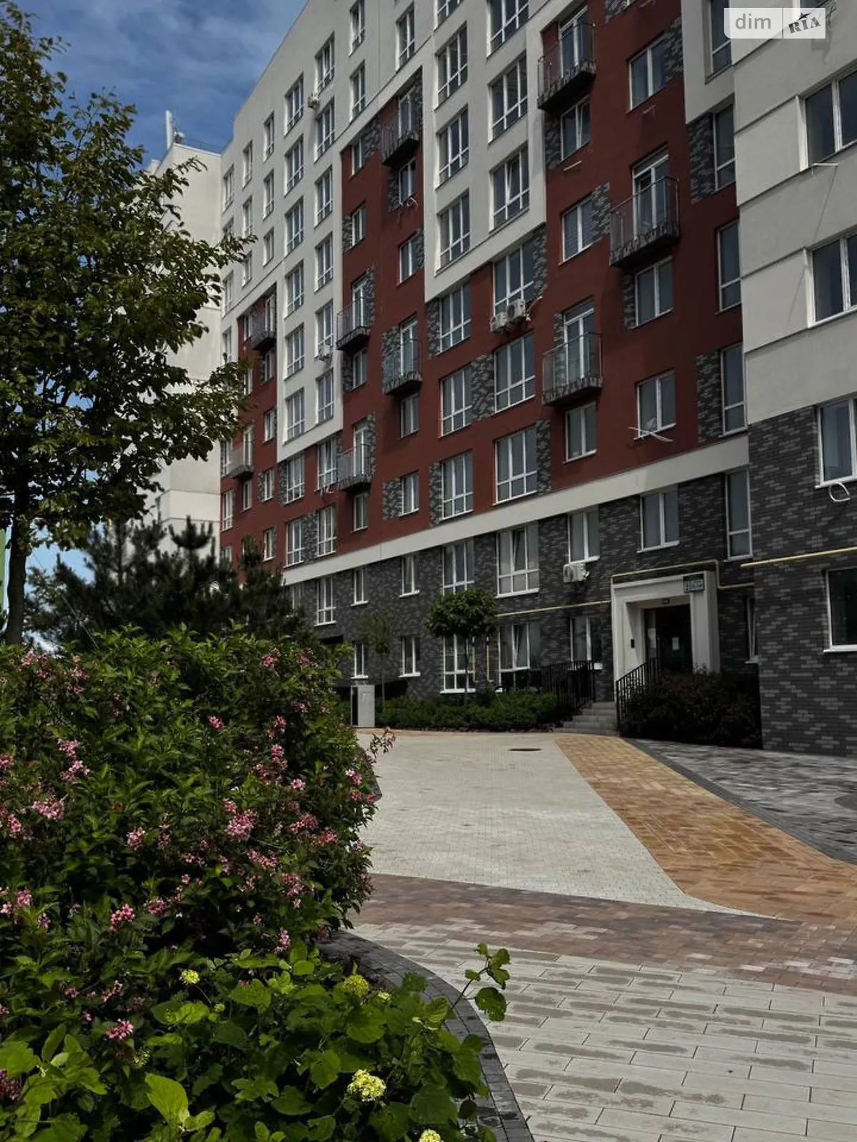 Продается 2-комнатная квартира 65.3 кв. м в Ирпене, ул. Соборная(ІІІ Интернационала), 2К/45 - фото 1