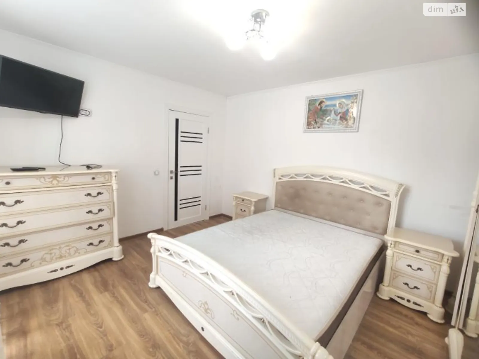 2-кімнатна квартира 68 кв. м у, цена: 300 $ - фото 1