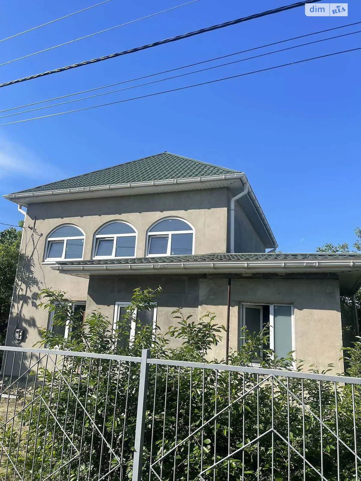 Продается дом на 2 этажа 151 кв. м с подвалом, цена: 45000 $ - фото 1