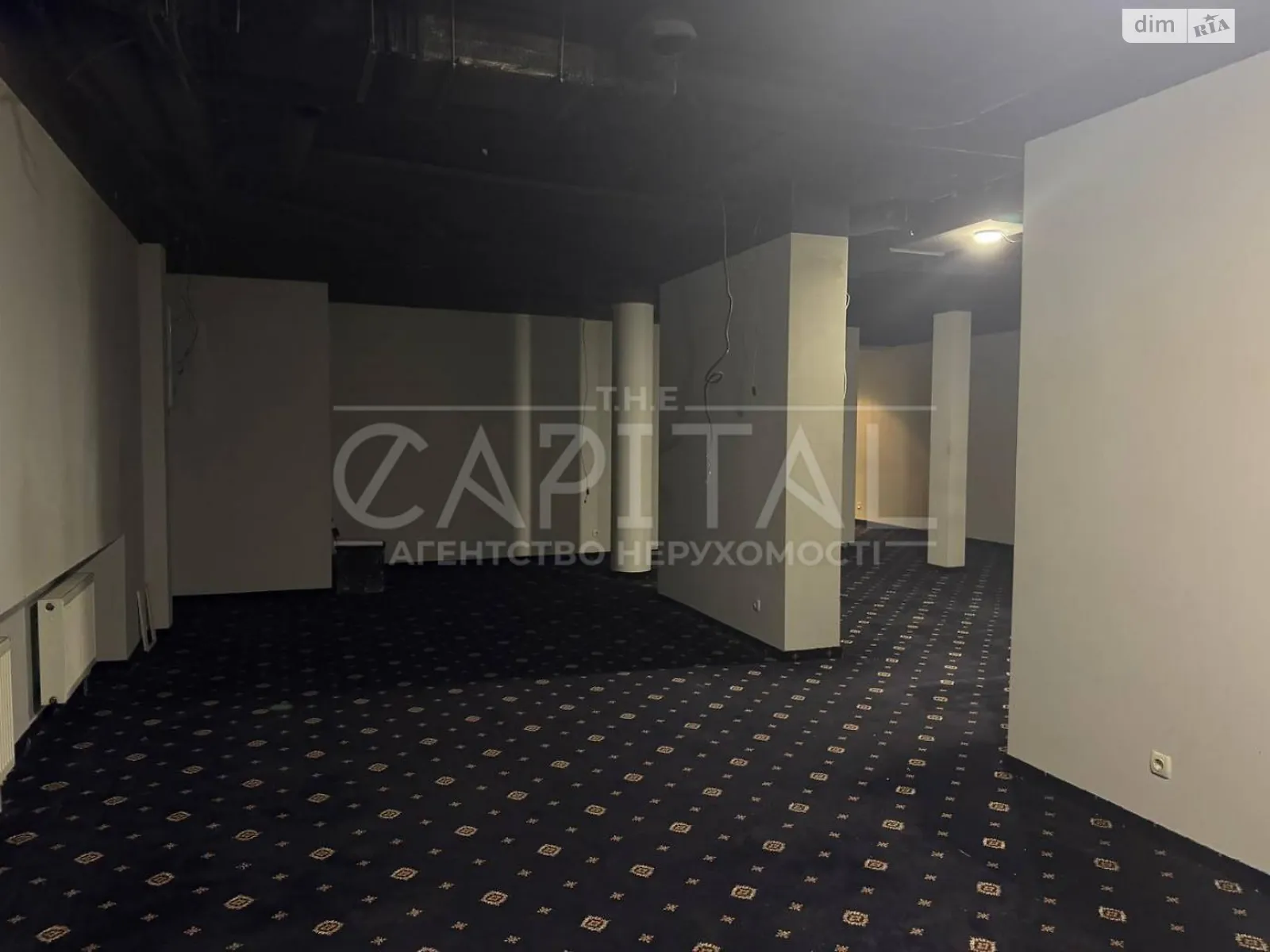 Сдается в аренду офис 168 кв. м в бизнес-центре, цена: 1500 $ - фото 1
