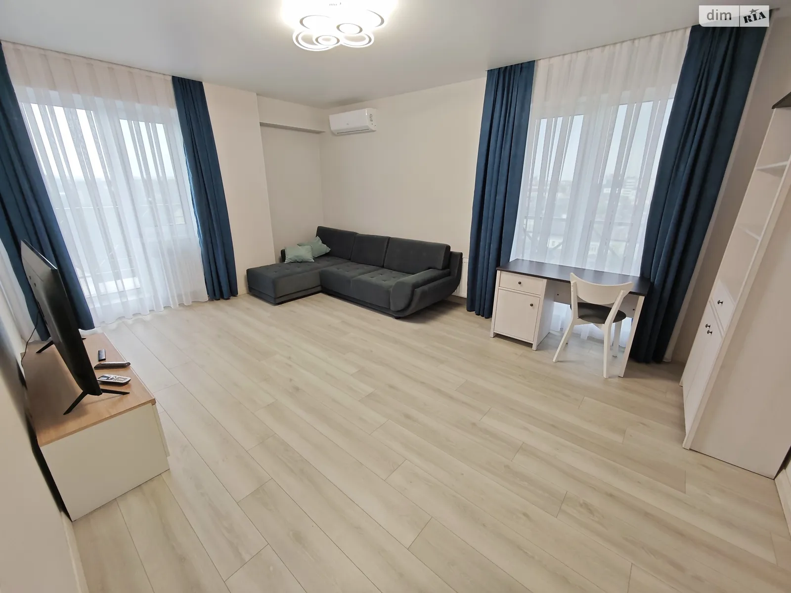 Сдается в аренду 2-комнатная квартира 80 кв. м в Киеве, ул. Нижний Вал, 27-29 - фото 1