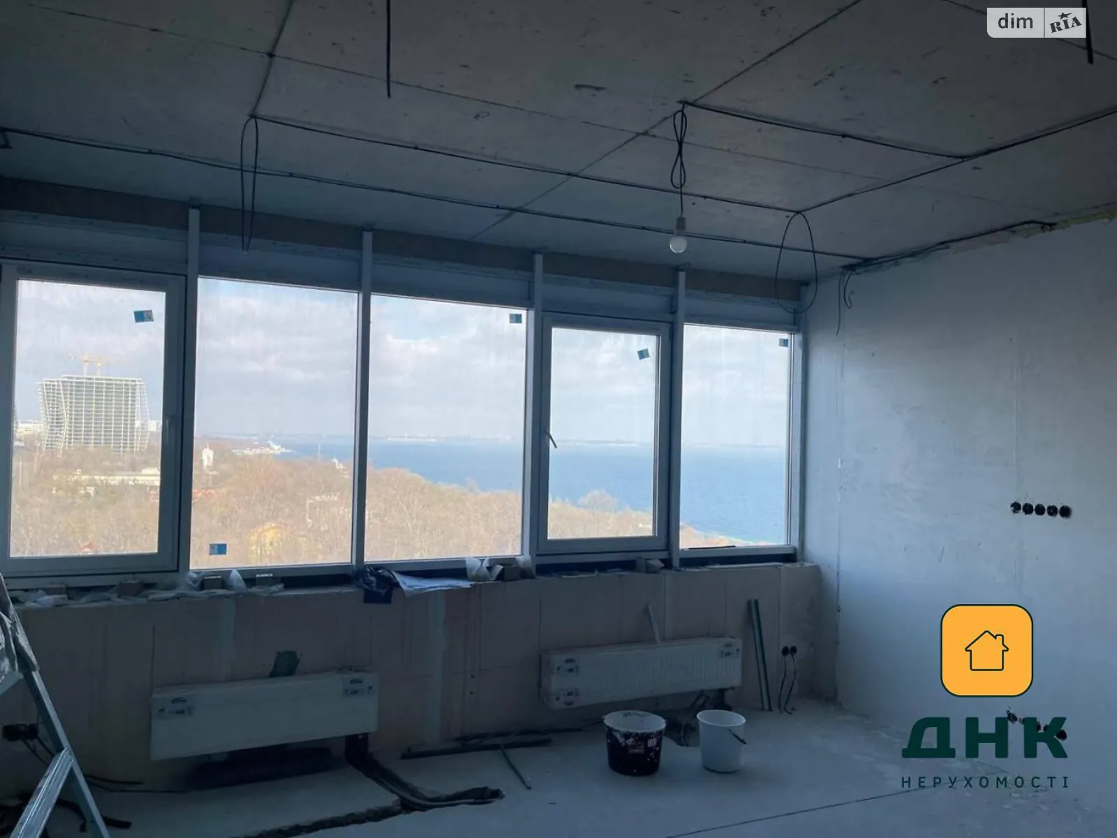 Продается 2-комнатная квартира 74 кв. м в Одессе, бул. Французский, 85/5 - фото 1