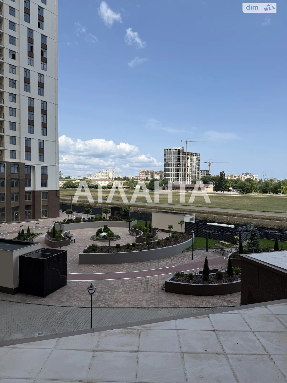 Продається 1-кімнатна квартира 42 кв. м у Одесі, вул. Краснова, 3 корпус 66 - фото 1