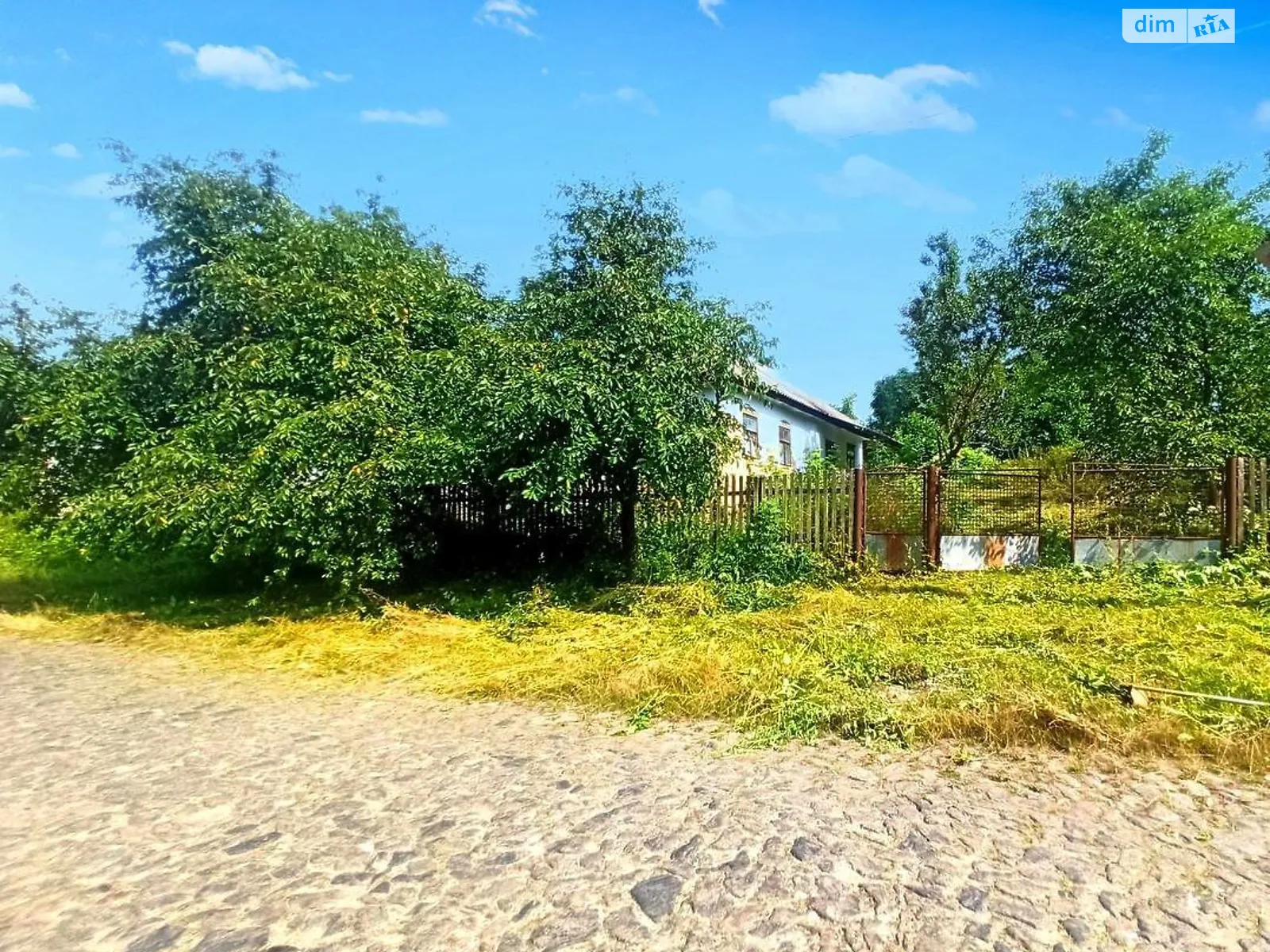 Продается одноэтажный дом 40.3 кв. м с мансардой, цена: 12000 $ - фото 1