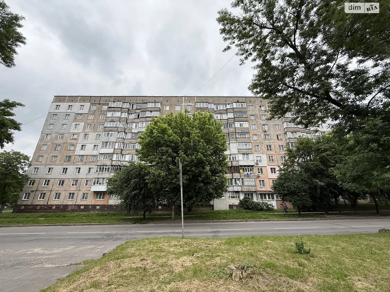 Продається 1-кімнатна квартира 33.6 кв. м у Хмельницькому, вул. Довженка, 1 - фото 1