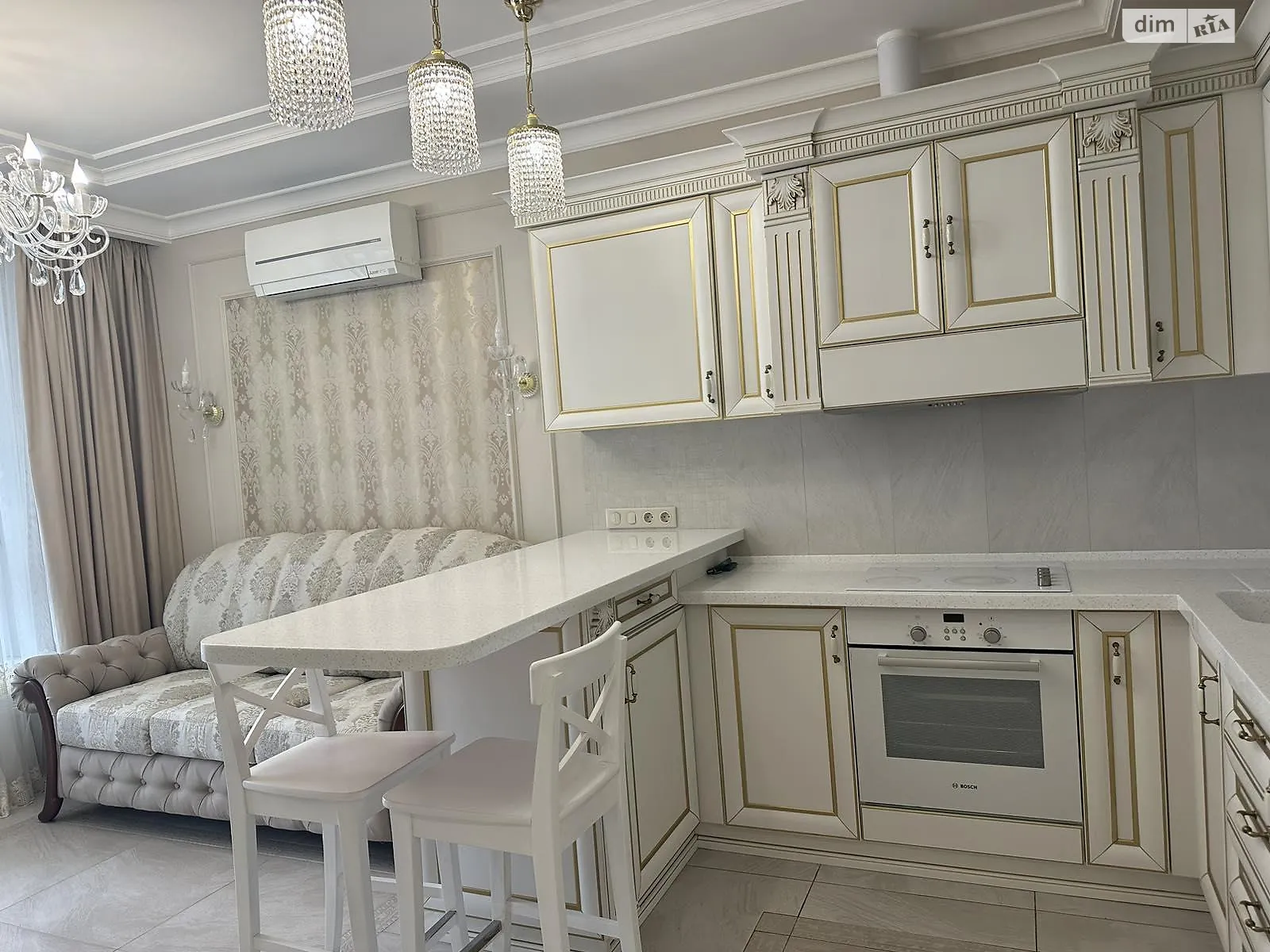 Продається 2-кімнатна квартира 45 кв. м у Києві, вул. Зарічна, 1 - фото 1