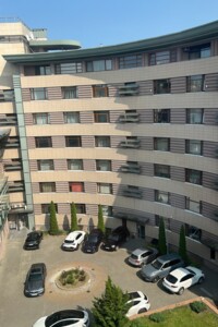 Зніму квартиру в Ужгороді  довгостроково